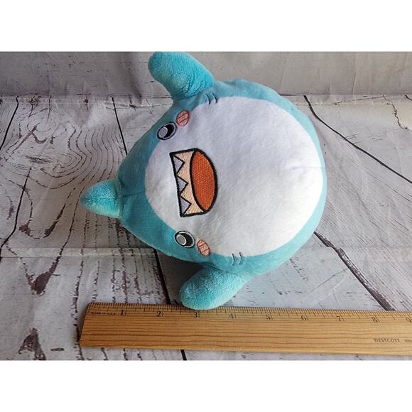 LankyBox 7 Inch Plush Thicc SHARK Stuffed Animal Toy - Picture 7 of 7